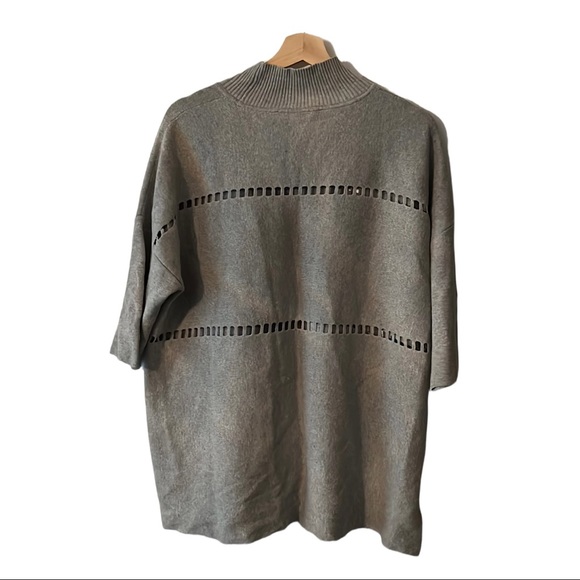 French Connection short sleeve turtleneck - Picture 2 of 4